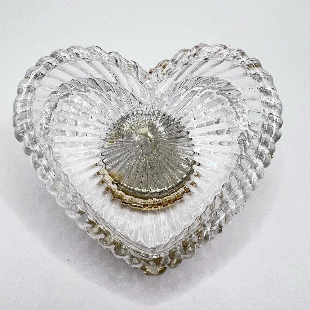 Crystal Legends Clock by Godinger Heart Shaped 24% Lead Crystal Needs Battery